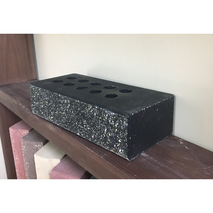 Цегла облицювальна пустотіла ECOBRICK з фаскою мармурова чорна